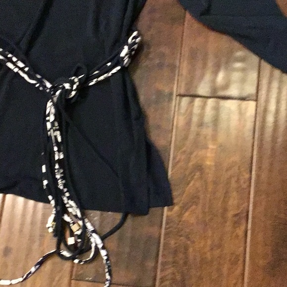 White Stag Top Size Medium - Picture 5 of 5